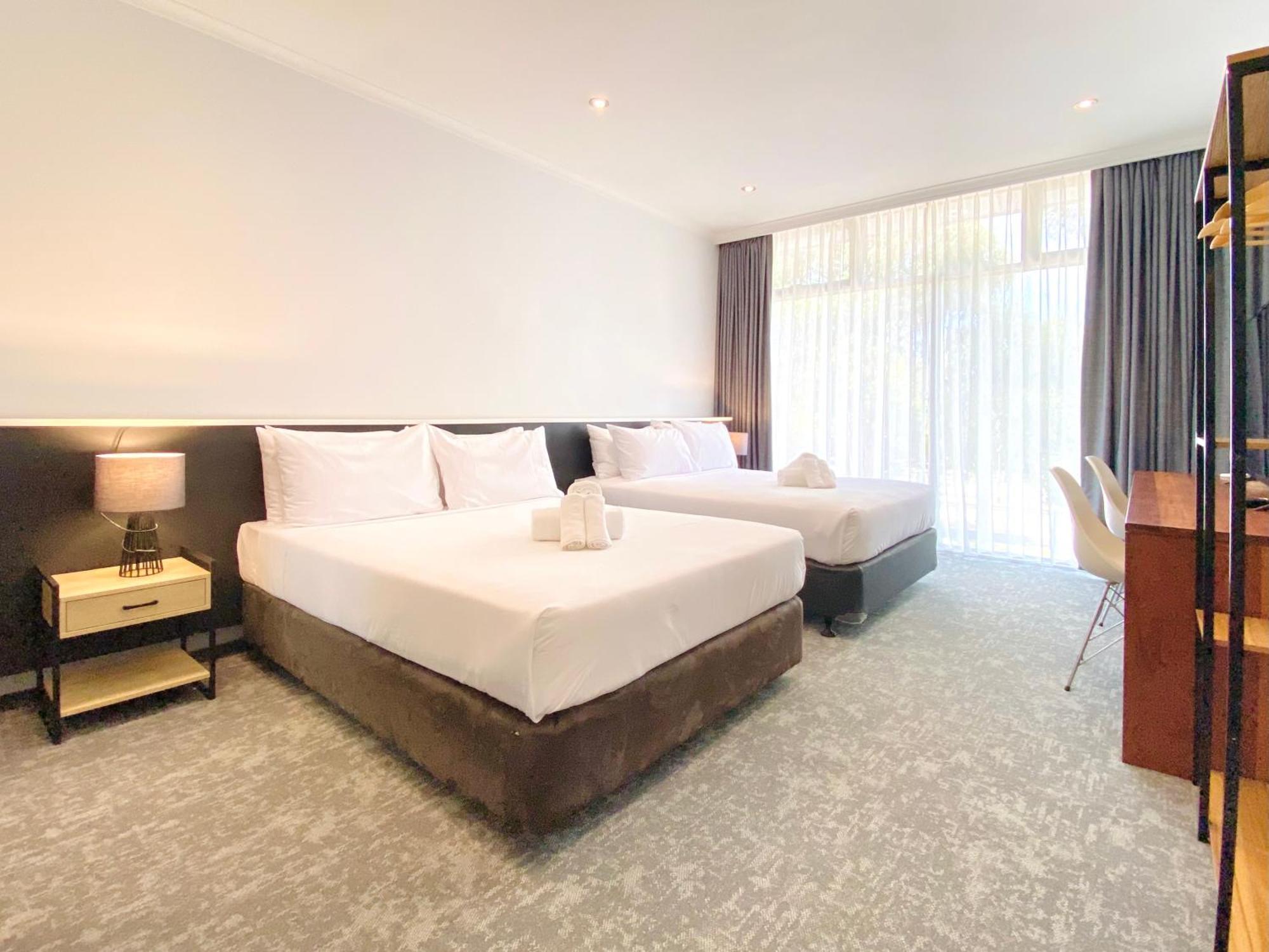 The Parkmore Hotel Melbourne Exterior foto