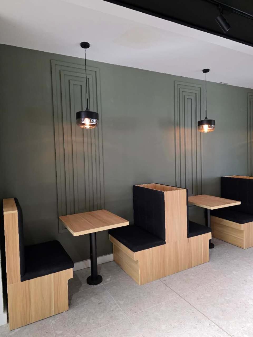 The Parkmore Hotel Melbourne Exterior foto