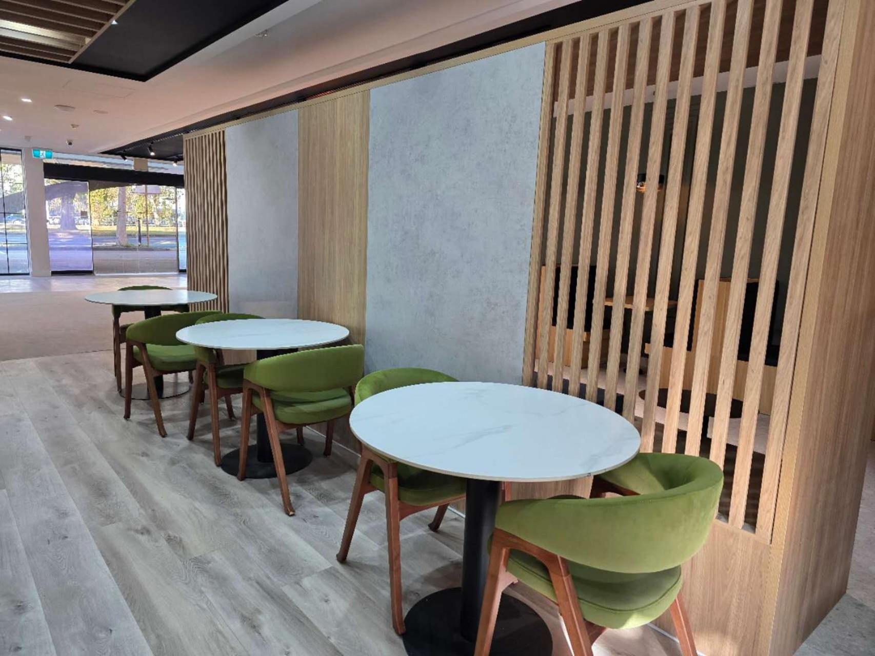The Parkmore Hotel Melbourne Exterior foto